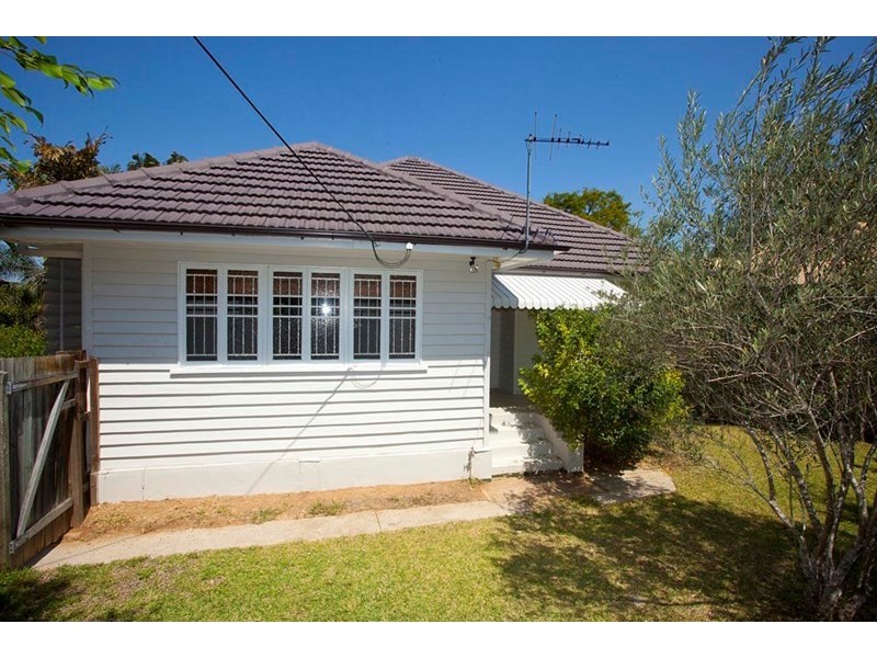 103 Creek Road, Mount Gravatt East QLD 4122