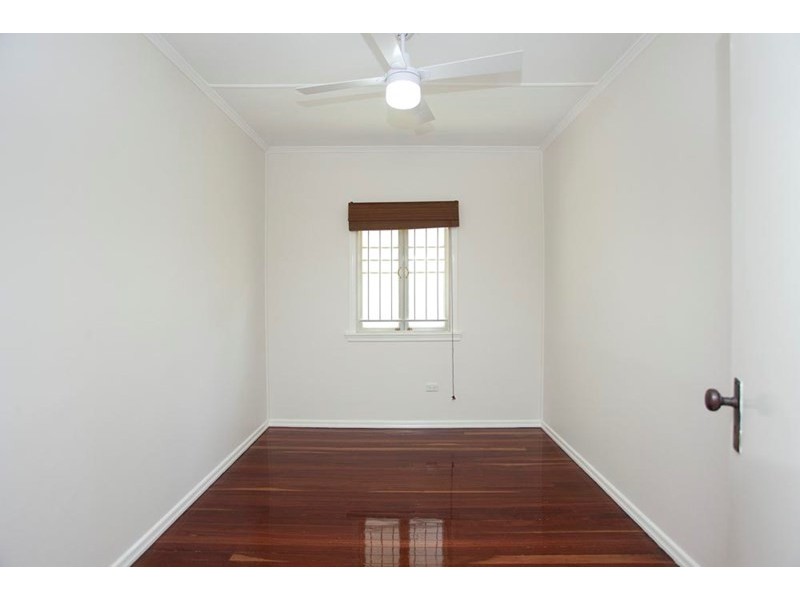 103 Creek Road, Mount Gravatt East QLD 4122