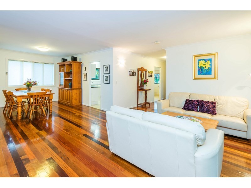 18 Chelva Street, Wishart QLD 4122