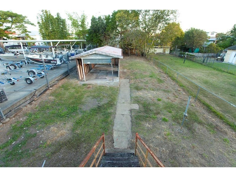 111 Old Cleveland Road, Greenslopes QLD 4120