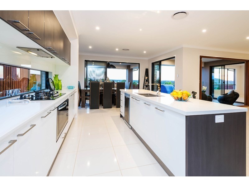 110 Ridgeview Street, Carindale QLD 4152