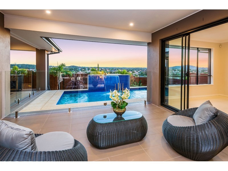 110 Ridgeview Street, Carindale QLD 4152