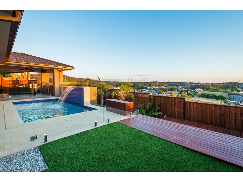 110 Ridgeview Street, Carindale QLD 4152