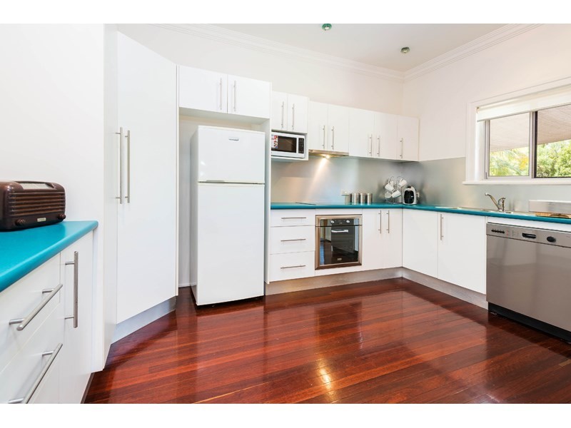 37 Gibson Crescent, Holland Park QLD 4121