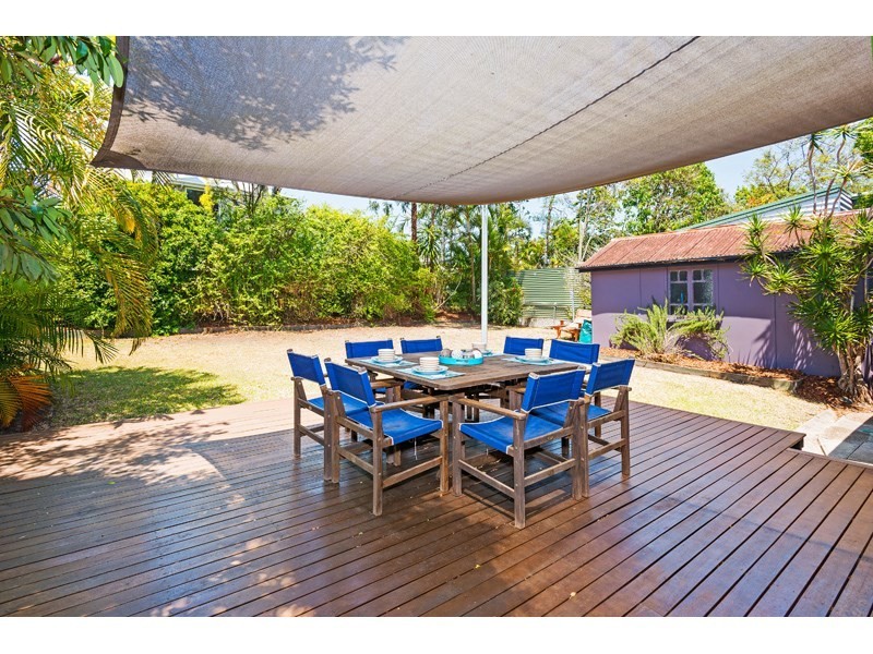 37 Gibson Crescent, Holland Park QLD 4121