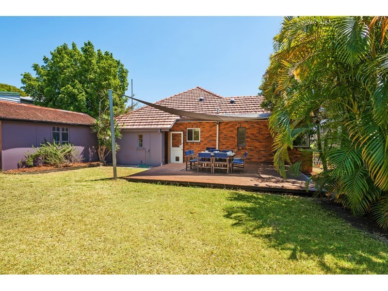 37 Gibson Crescent, Holland Park QLD 4121