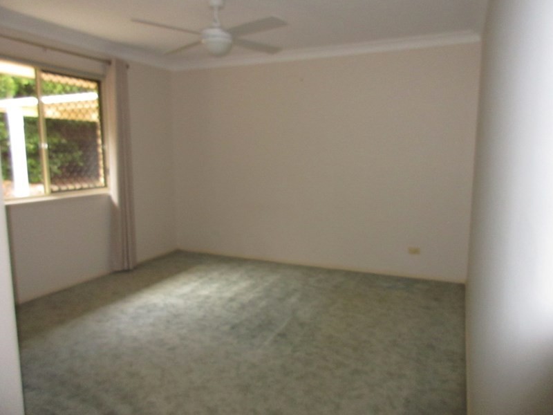 9 Vermeer Close, Mackenzie QLD 4156