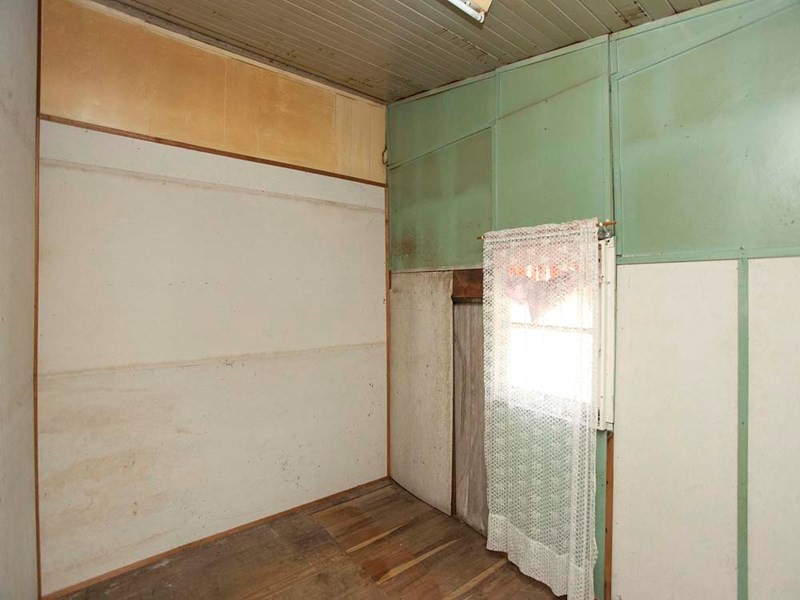 13 Thynne Avenue, Norman Park QLD 4170