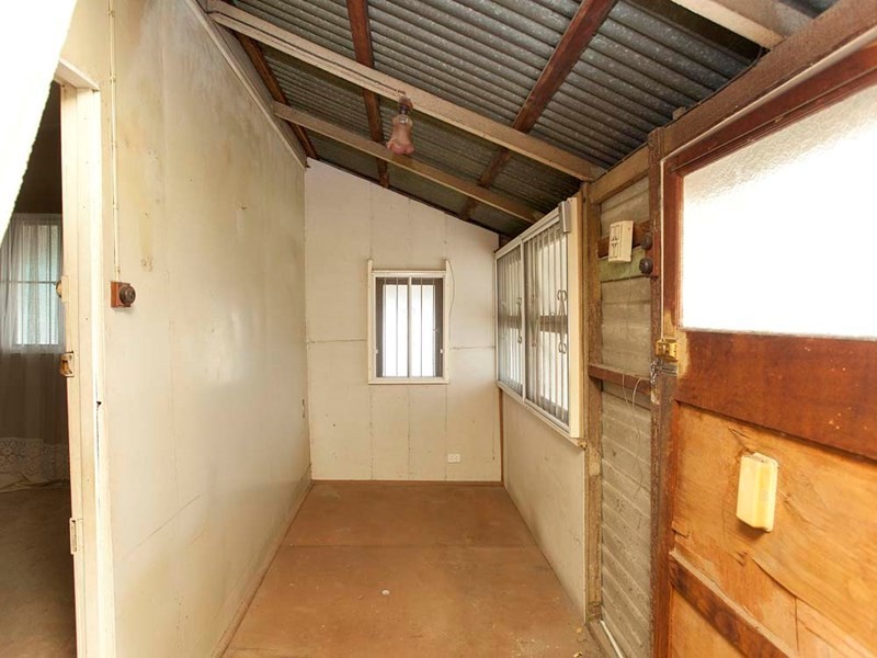 13 Thynne Avenue, Norman Park QLD 4170