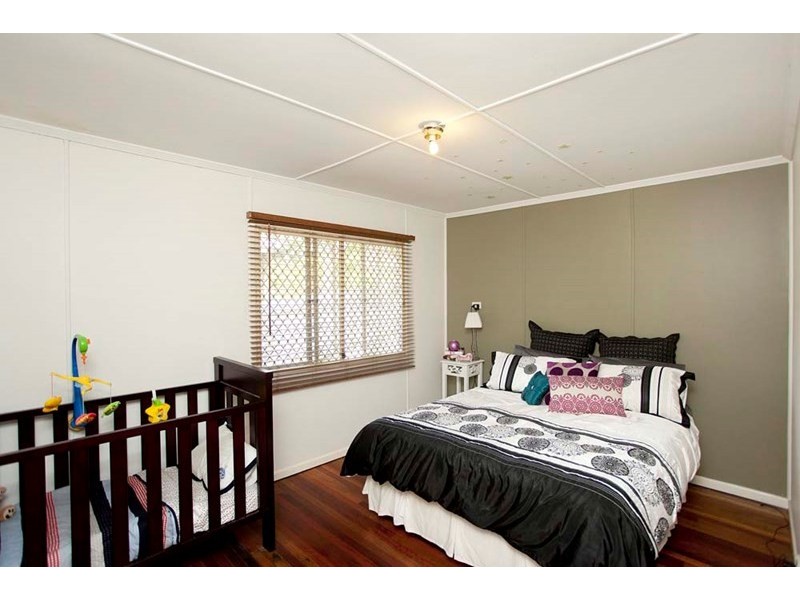 18 Allinga Street, Mount Gravatt East QLD 4122