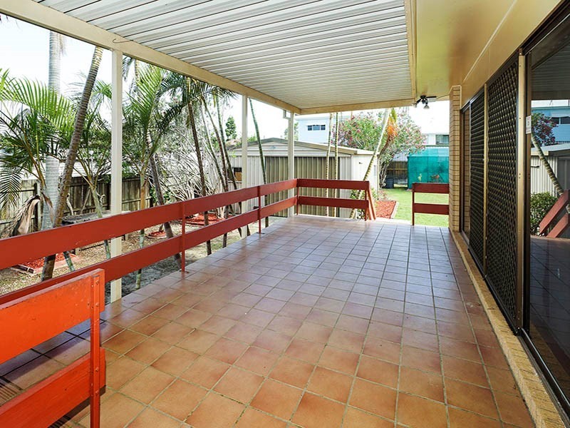 40 Bramble Street, Woody Point QLD 4019