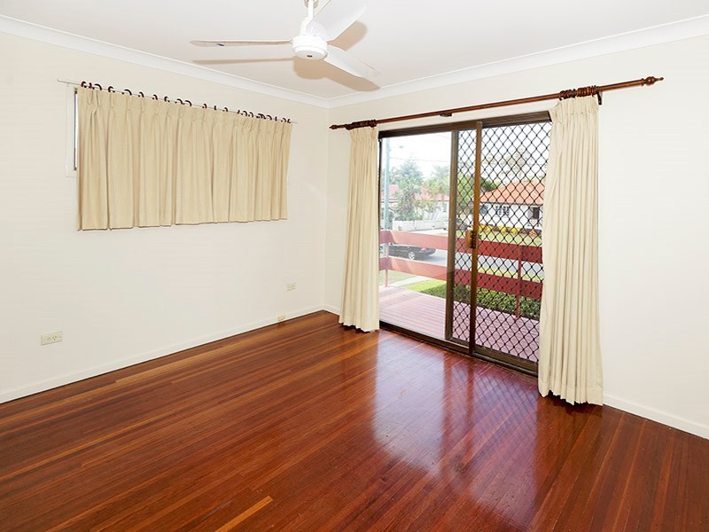 40 Bramble Street, Woody Point QLD 4019