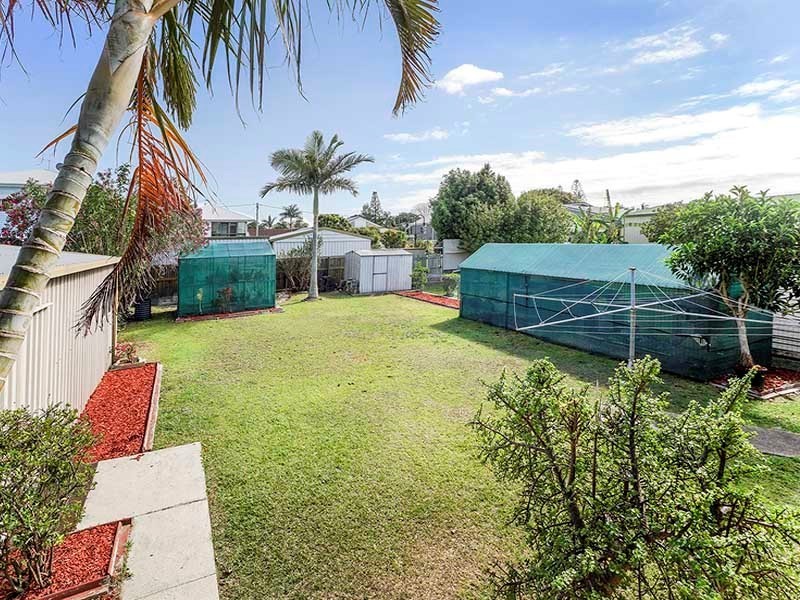 40 Bramble Street, Woody Point QLD 4019