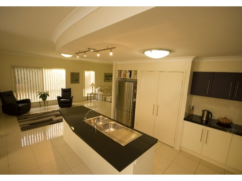 12 Elkana Place, Wishart QLD 4122