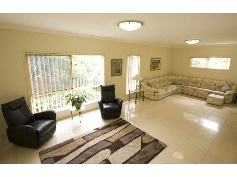 12 Elkana Place, Wishart QLD 4122