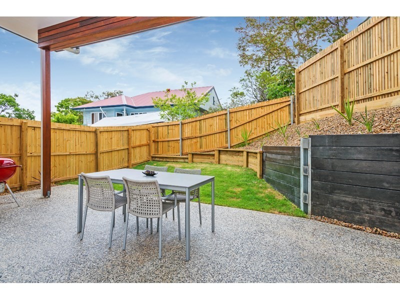 1 Elgar Street, Holland Park QLD 4121