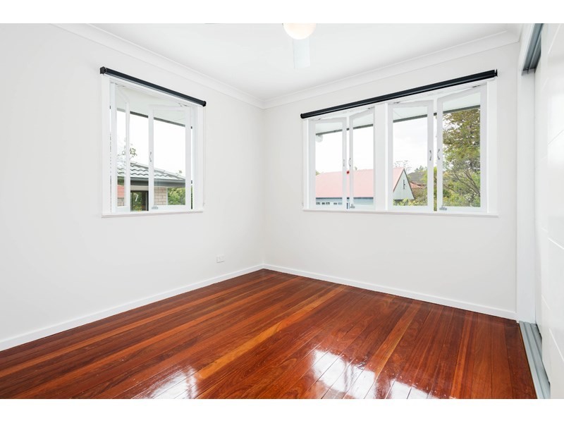 1 Elgar Street, Holland Park QLD 4121