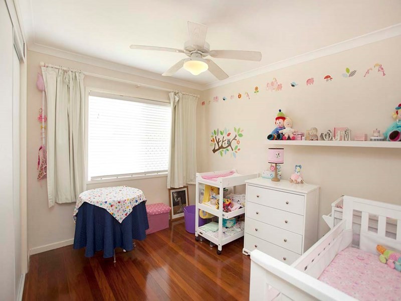 42 Lewana Street, Mansfield QLD 4122