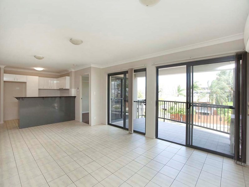 33/4-8 Omeo Street, Macgregor QLD 4109