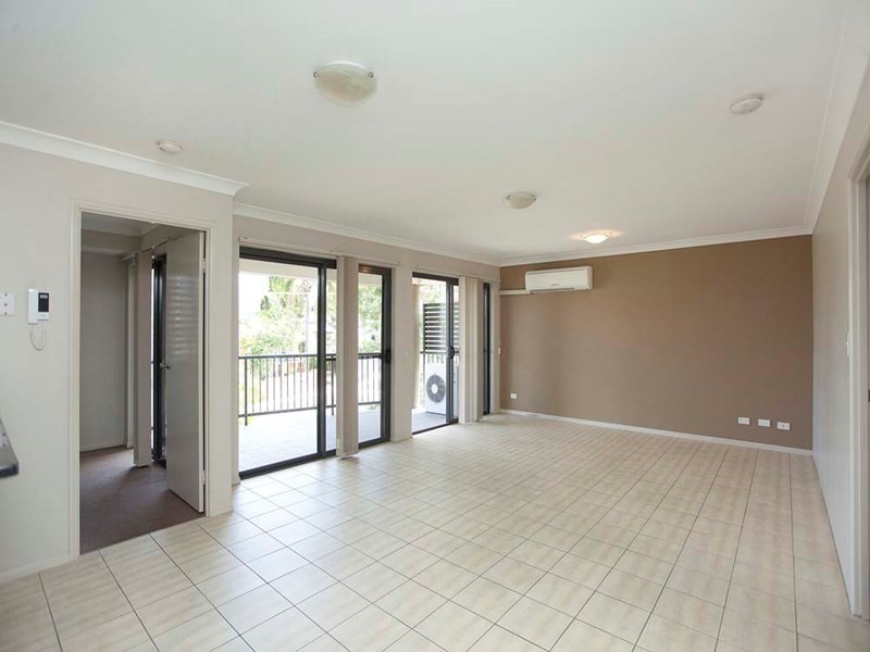 33/4-8 Omeo Street, Macgregor QLD 4109