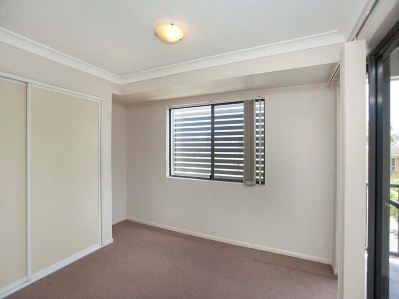 33/4-8 Omeo Street, Macgregor QLD 4109