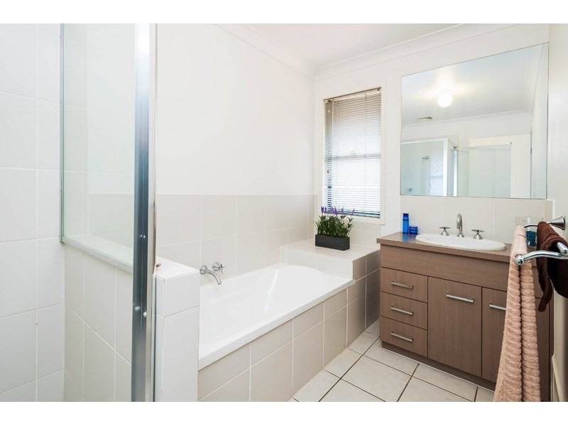 41 Mapleton Circuit, Parkinson QLD 4115