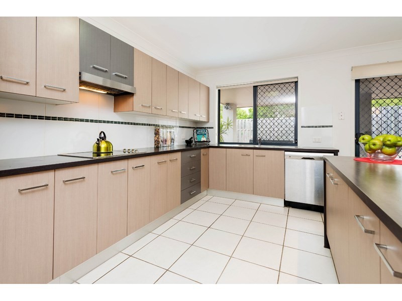 41 Mapleton Circuit, Parkinson QLD 4115