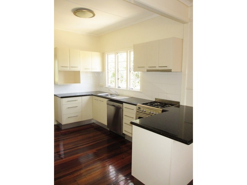 757 Cavendish Road, Holland Park QLD 4121