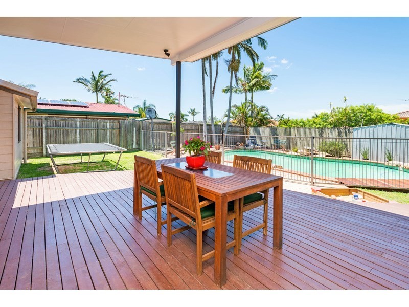 24 Mannetto Street, Wishart QLD 4122