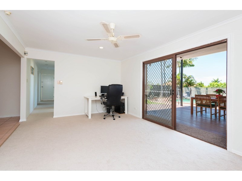 24 Mannetto Street, Wishart QLD 4122