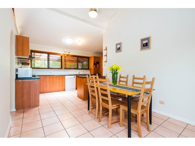 24 Mannetto Street, Wishart QLD 4122