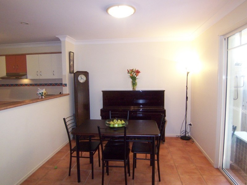 4/18 Delavan Street, Wishart QLD 4122