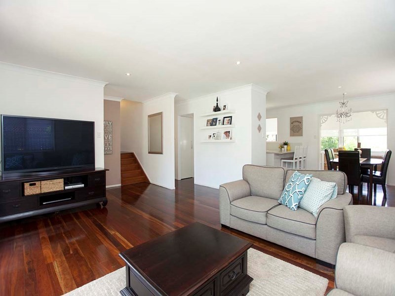 5 Amsterdam Street, Wishart QLD 4122