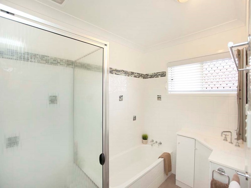 5 Amsterdam Street, Wishart QLD 4122