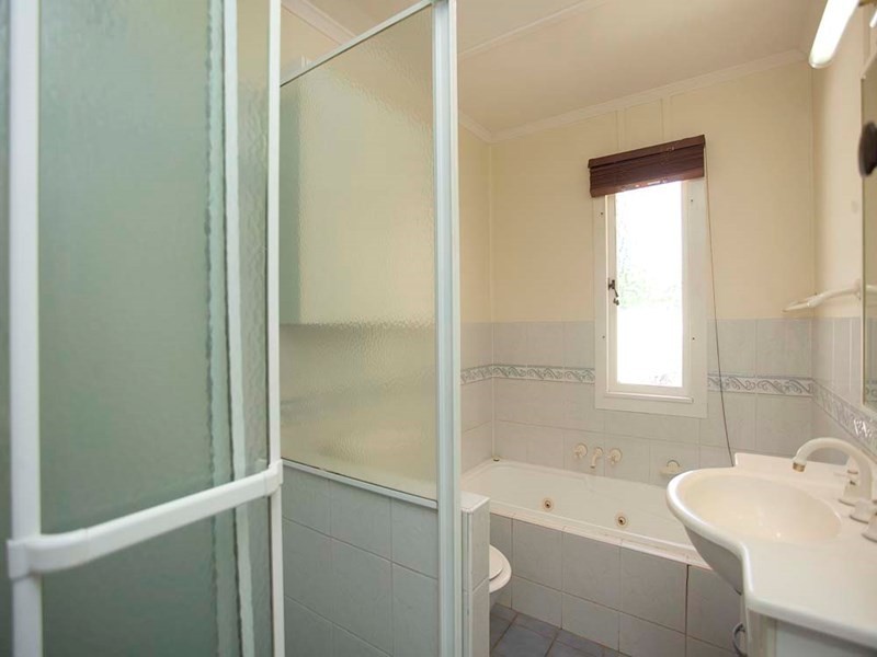 61 Wanda Road, Upper Mount Gravatt QLD 4122