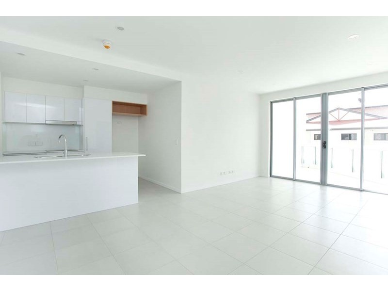 7 and 13/8 Springwood Street, Mount Gravatt East QLD 4122