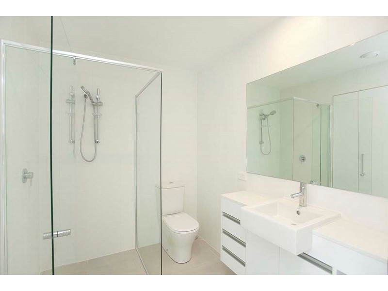 7 and 13/8 Springwood Street, Mount Gravatt East QLD 4122