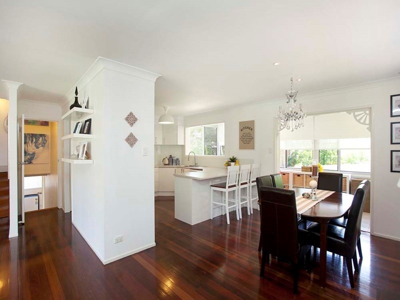 5 Amsterdam Street, Wishart QLD 4122