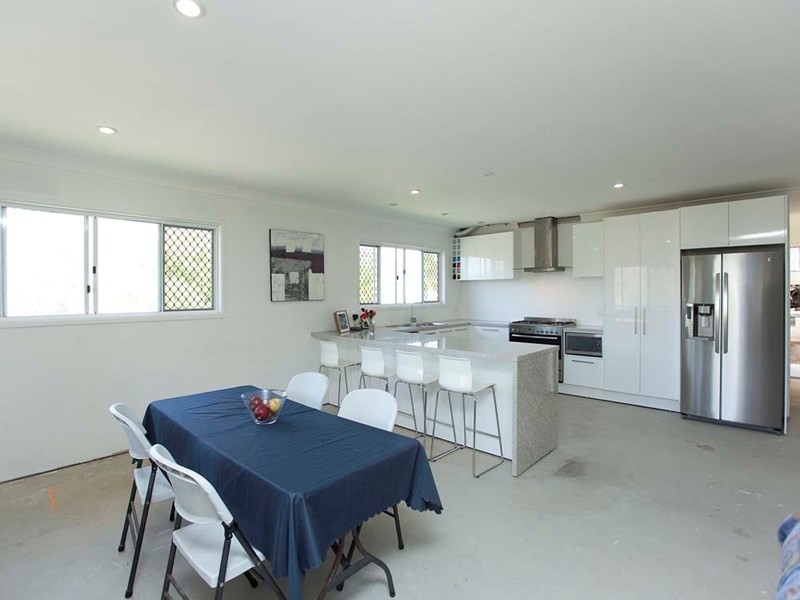 29 Fry Street, Holland Park QLD 4121