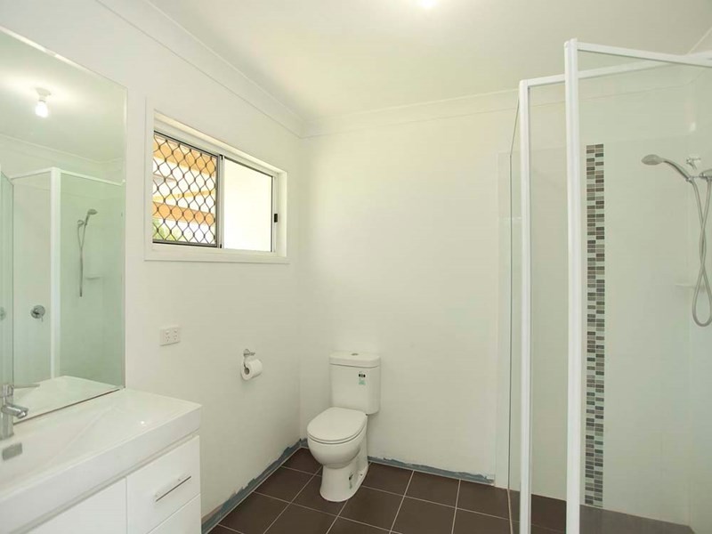 29 Fry Street, Holland Park QLD 4121