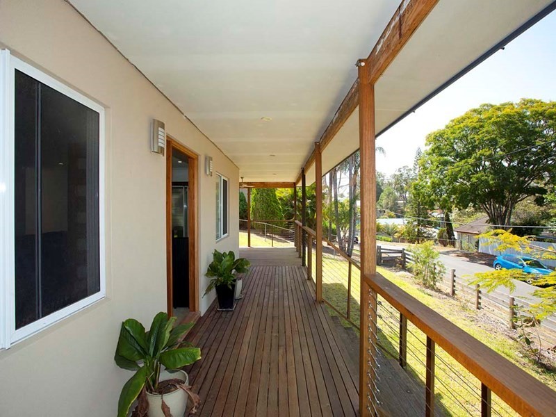 29 Fry Street, Holland Park QLD 4121