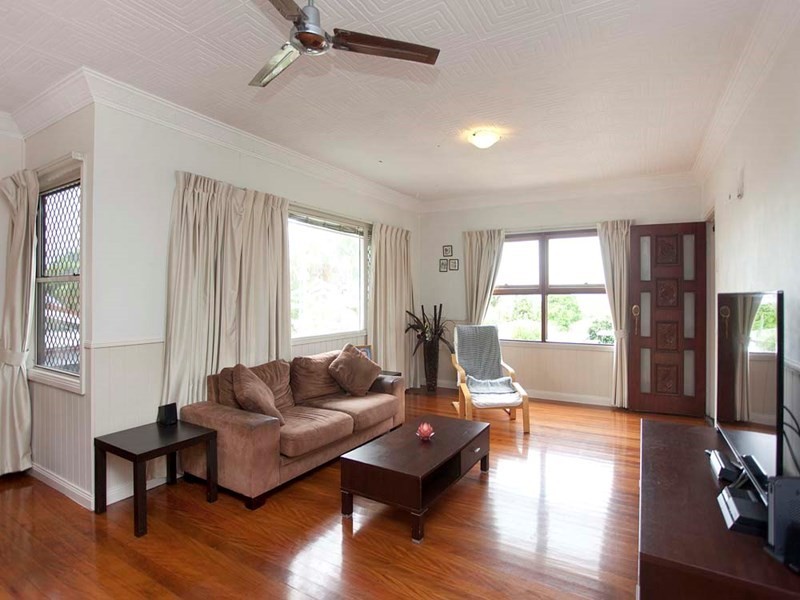 47 Mt Gravatt Road, Upper Mount Gravatt QLD 4122