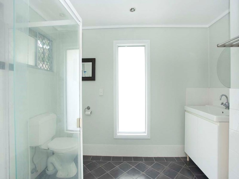 47 Mt Gravatt Road, Upper Mount Gravatt QLD 4122