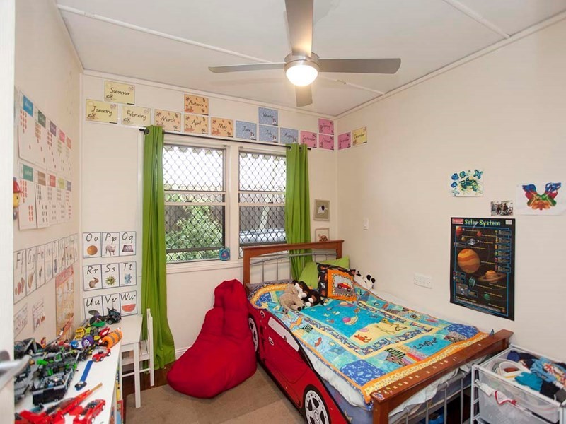 47 Mt Gravatt Road, Upper Mount Gravatt QLD 4122