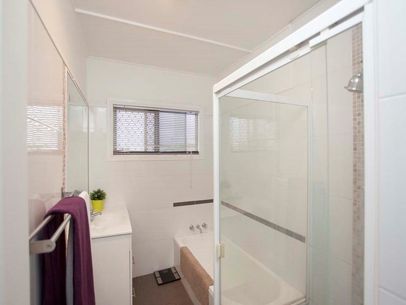 47 Mt Gravatt Road, Upper Mount Gravatt QLD 4122