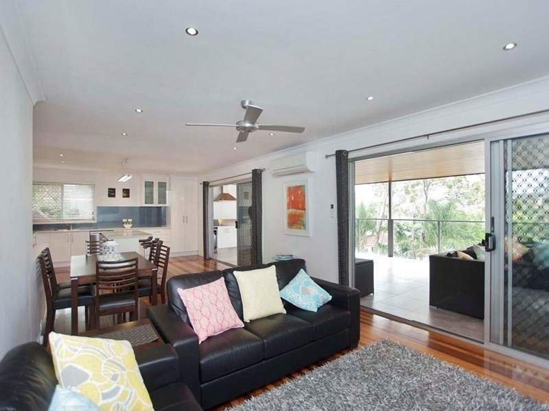 14 Bakewell Street, Mount Gravatt East QLD 4122