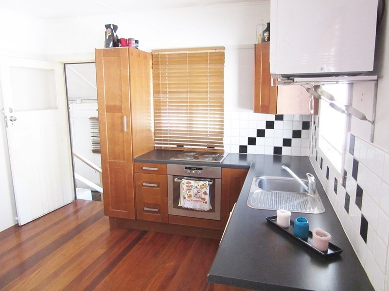 96 Creek Road, Mount Gravatt East QLD 4122