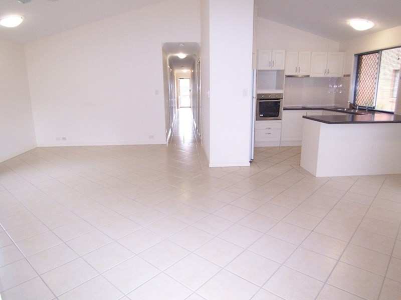 34 Bolton Street, Eight Mile Plains QLD 4113