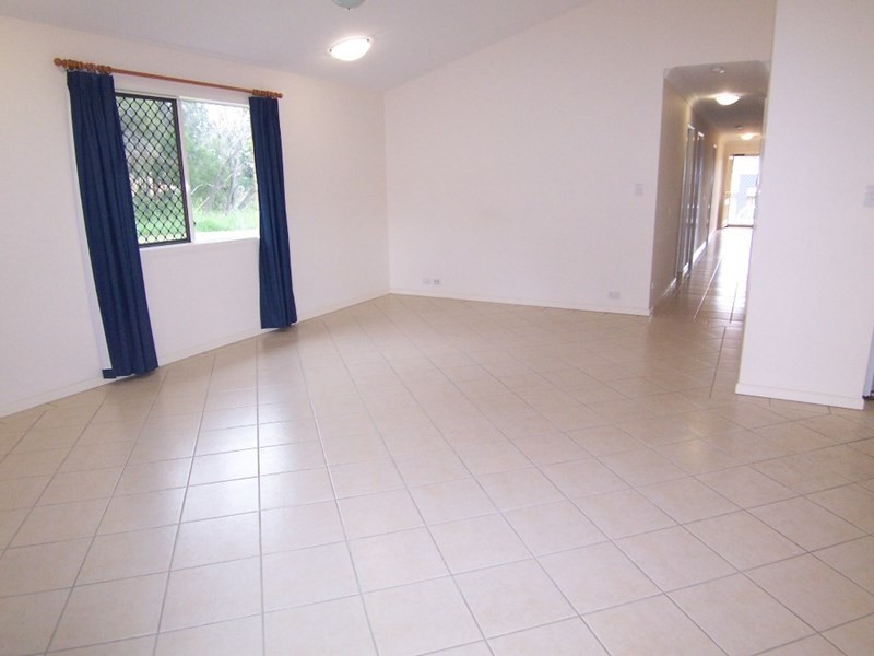 34 Bolton Street, Eight Mile Plains QLD 4113