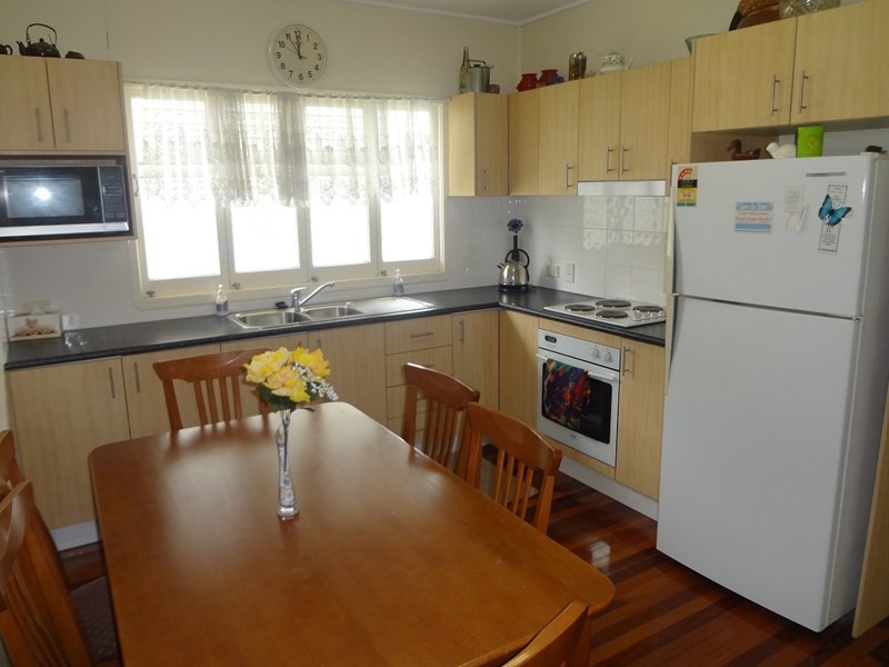 49 Perkins Street, Upper Mount Gravatt QLD 4122